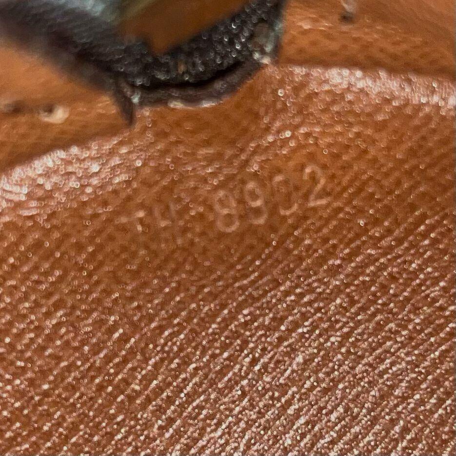 Louis Vuitton Papillon 26 Monogram Bag - Image 9